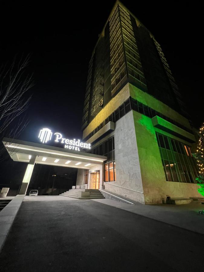 President Hotel By Hrazdan Hotel Cjsc Ereván Exterior foto